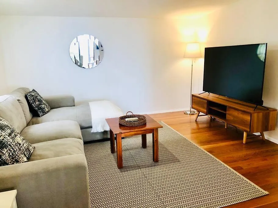 Дом отдыха Stunning Home In Mt Mellum With Panoramic Coastal Views Bald Knob